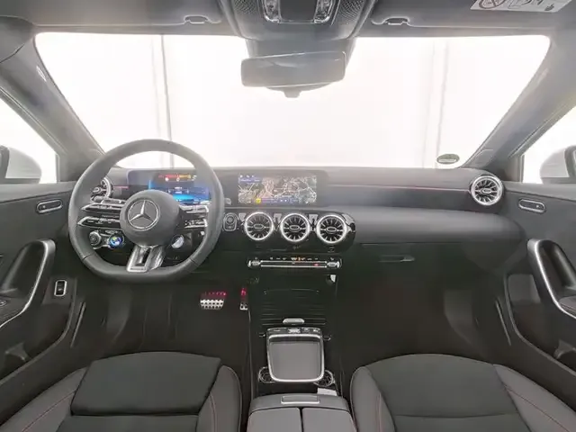 Mercedes-Benz A 35 AMG