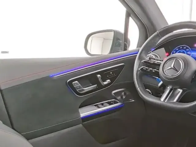 Mercedes-Benz EQE SUV
