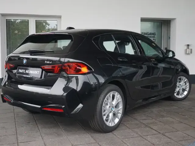 BMW 118