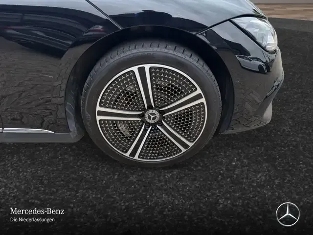 Mercedes-Benz EQE 350