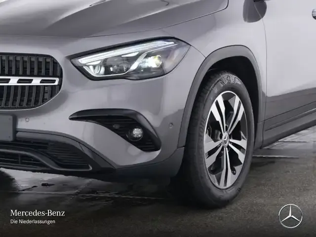 Mercedes-Benz GLA 200