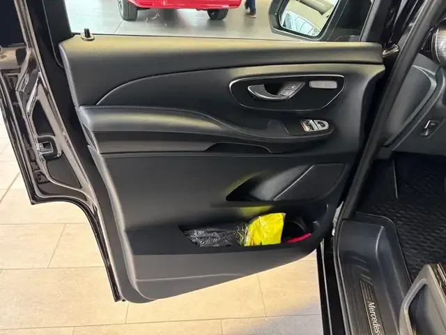 Mercedes-Benz EQV 300