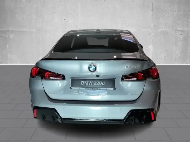 BMW 220
