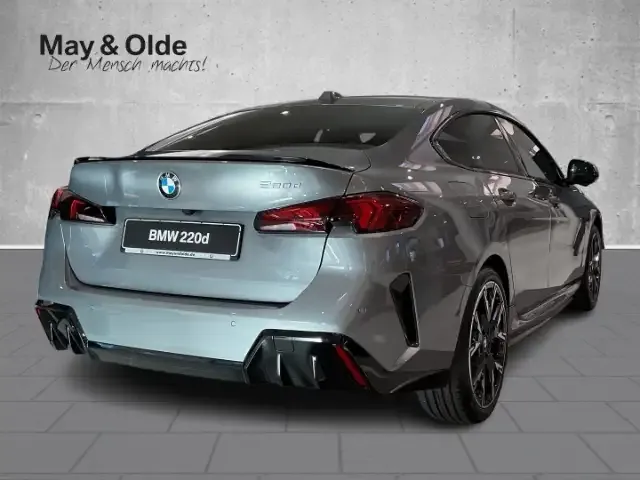 BMW 220