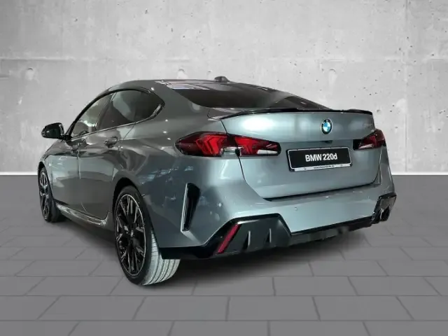 BMW 220