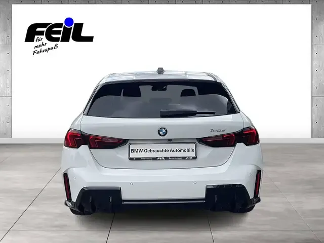 BMW 120
