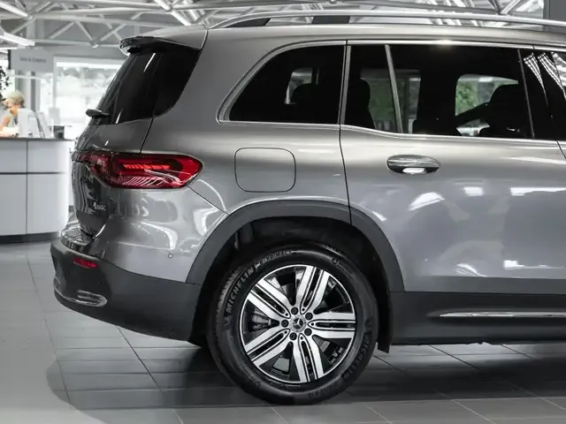 Mercedes-Benz EQB 300