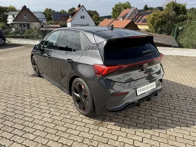 CUPRA Born