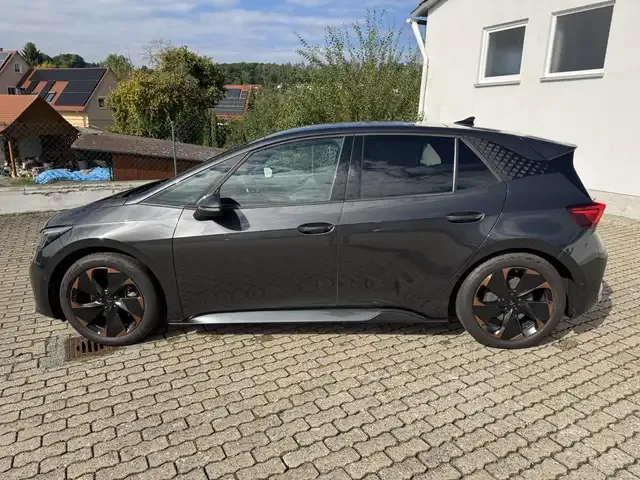 CUPRA Born