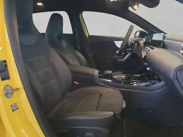 Mercedes-Benz A 45 AMG