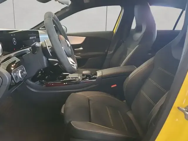 Mercedes-Benz A 45 AMG