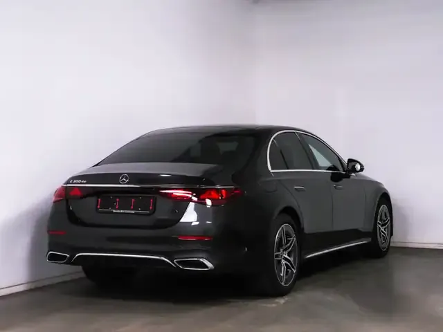 Mercedes-Benz E 300