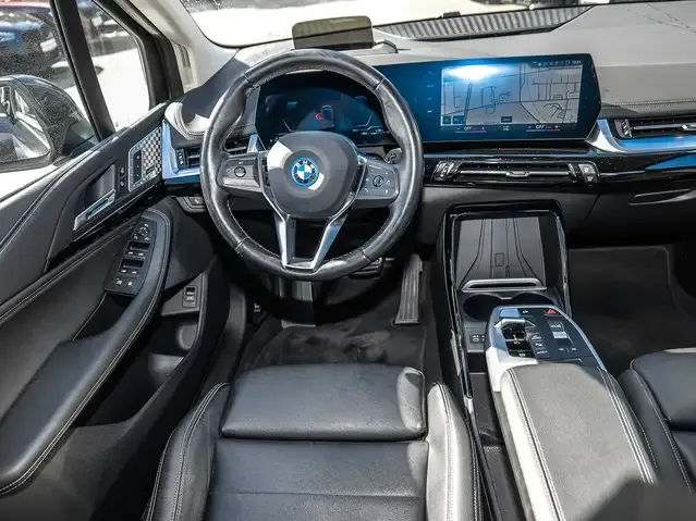 BMW 225