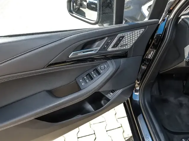 BMW 225