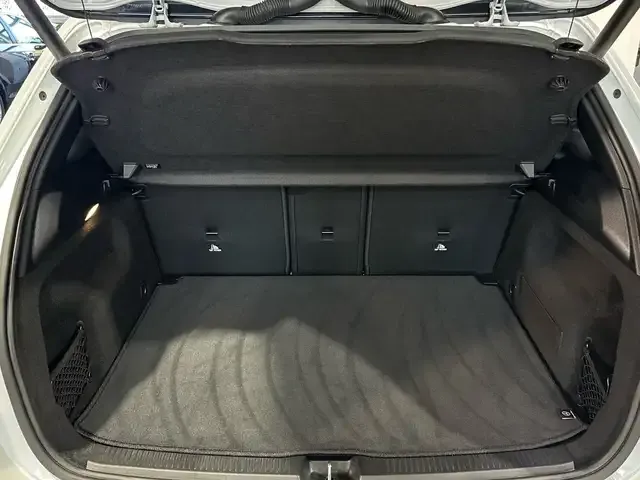 Mercedes-Benz B 220