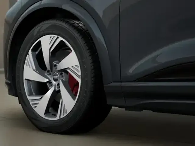 Audi Q6