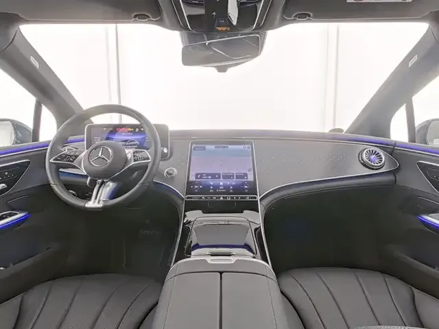 Mercedes-Benz EQE 300