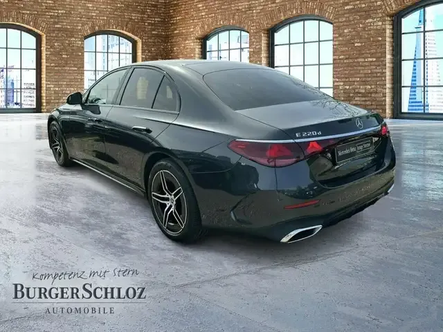 Mercedes-Benz E 220