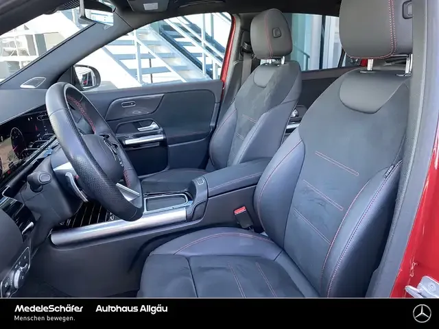 Mercedes-Benz GLA 220