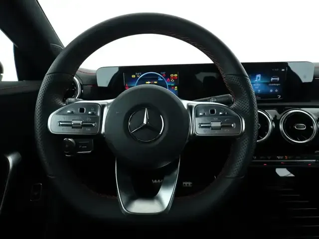 Mercedes-Benz CLA 220