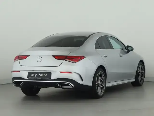 Mercedes-Benz CLA 220