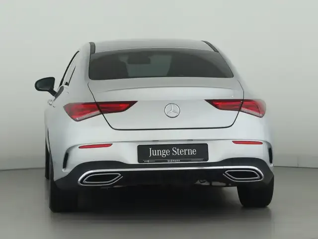Mercedes-Benz CLA 220