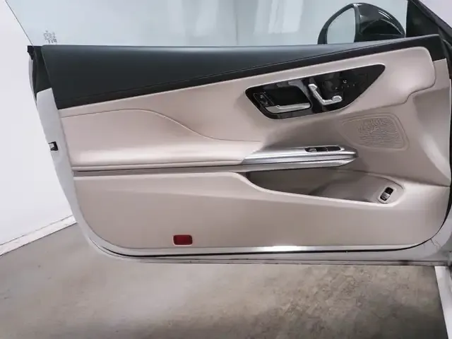 Mercedes-Benz CLE 200