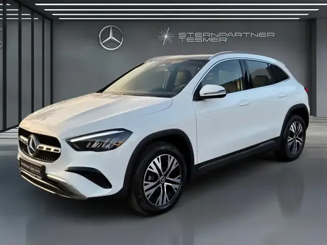 Mercedes-Benz GLA 180