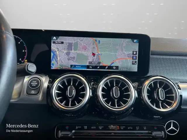 Mercedes-Benz GLB 200