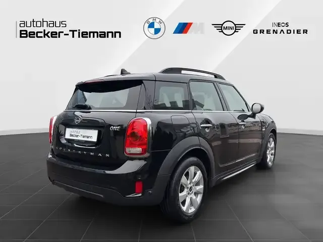 MINI One Countryman