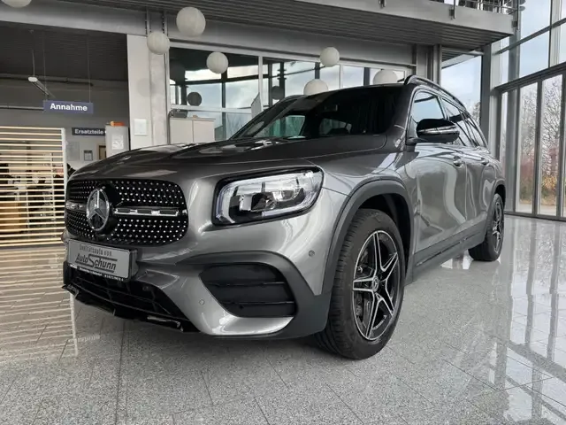 Mercedes-Benz GLB 200