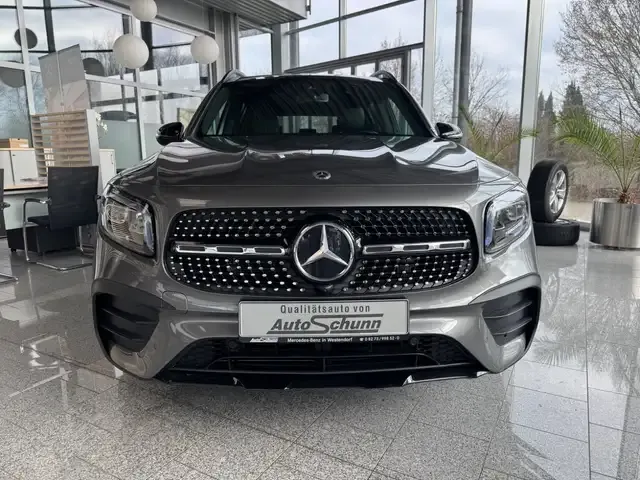 Mercedes-Benz GLB 200