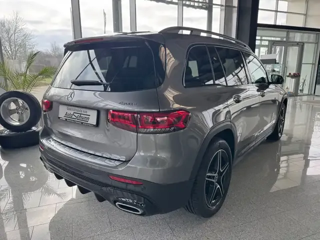 Mercedes-Benz GLB 200