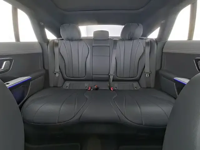 Mercedes-Benz EQE 350