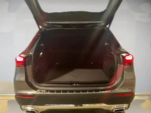 Mercedes-Benz GLA 180