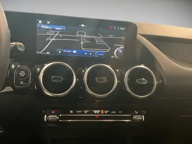 Mercedes-Benz GLA 180