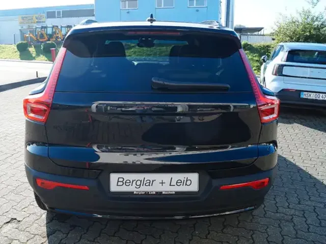 Volvo EX40