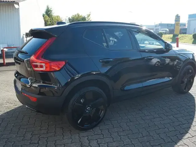 Volvo EX40