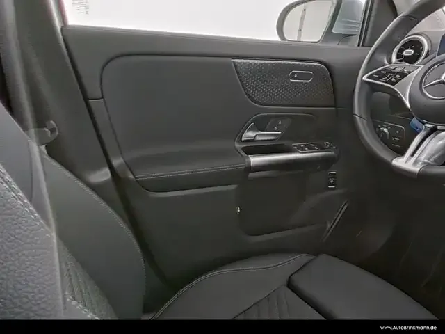 Mercedes-Benz GLA 180