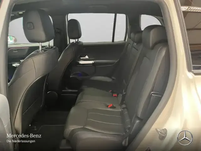 Mercedes-Benz EQB 300