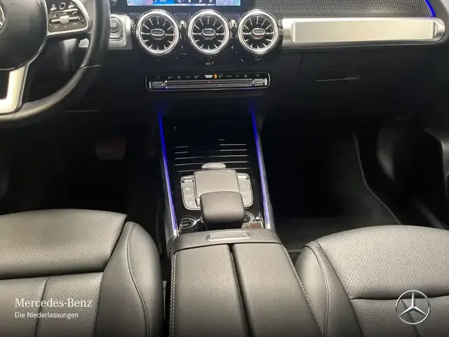 Mercedes-Benz EQB 300