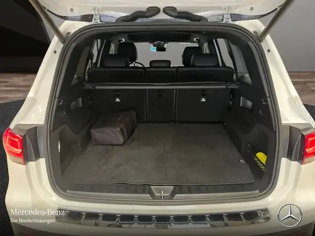 Mercedes-Benz EQB 300