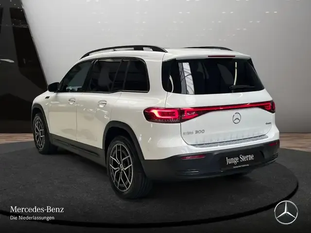 Mercedes-Benz EQB 300