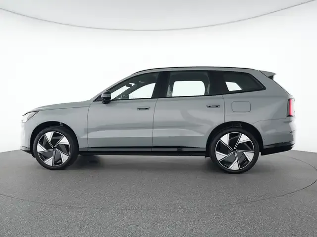 Volvo EX90