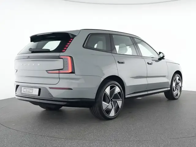 Volvo EX90