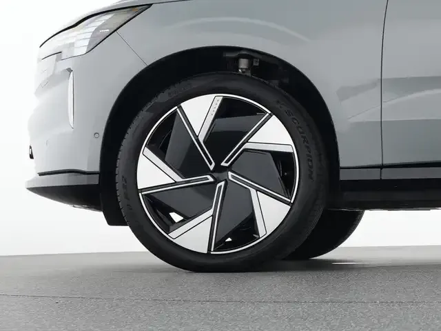 Volvo EX90