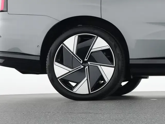 Volvo EX90
