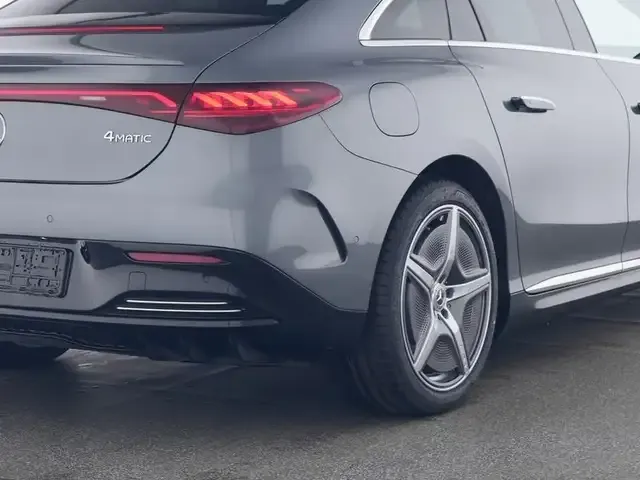 Mercedes-Benz EQE 350