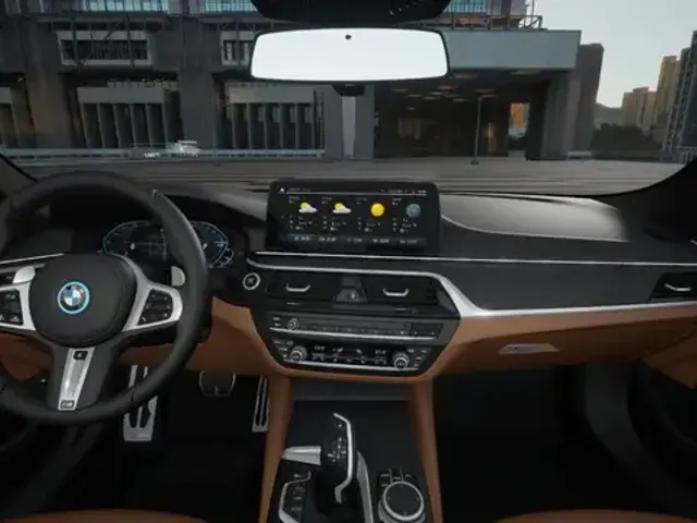 BMW 530