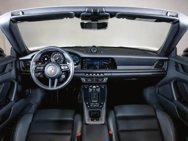 Porsche 992